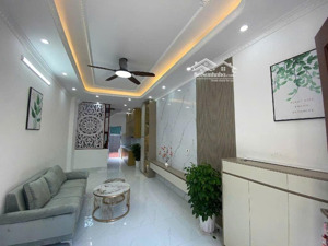 cực hiếm- tầm tiền- nhà mới, đẹp, vị trí trung tâm long biên đâu đó chỉ 5.x tỷ thôi ạ