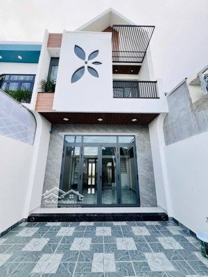 nhà nội thất đẹp đường 6.6m đỗ thị lời - q3. giá 3tỷ890. đang cho thuê 23tr. gần chợ hòa hưng