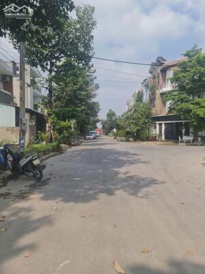 Khu Dân Cư Vĩnh Phú 2 Nhà Trệt Sân Thượng Đường 12 M Vỉa Hè Giá 5,9 tỷ