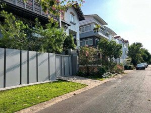 duy nhất 1 khuôn biệt thự 316m2 (15 x 22m) chỉ 59tỷ 2 mặt tiền khu compound nguyễn văn hưởng quận ự