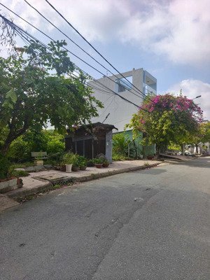 hailongreal: đất cạnh trường học dương văn dương, cc hiệp nguyễn, kdc phú xuân, giá 3.8tỷ, dt 5x25m