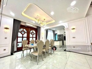 bán biệt thự song lập mỹ hoàng - phú mỹ hưng view đẹp tại đường phạm thái bường, 210 m2, q7, hcm