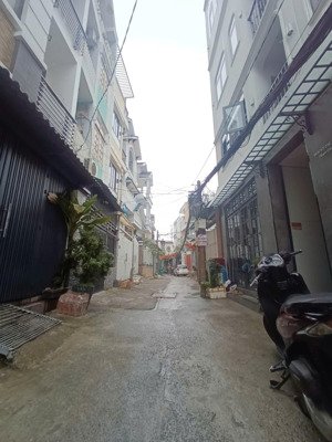 bán nhà đất hxh xây chdv bùi văn ba, tân thuận, q7. dt 8.6mx30m. xin được gpxd bán hầm. chỉ 75tr/m2