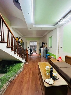 bán nhà võ chí công, 50m2, 12.1 tỷ, 10m ô tô, sát phố, hàng xóm hồ tây.