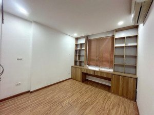 bán căn hộ chung cư trần quý kiên cầu giấy dt 70m2 , thiết kế 2 ngủ 2 vs giá 6,5 tỷ