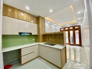 hô tùng mậu - 1 căn - 5 tầng - khu vực phát triển mạnh - tiện ích đầy đủ - chính chủ nhờ bán gấp.