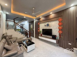 duy nhất đường mỹ đình -5tầng - dân xây - đầy đủ công năng - tiện ích đầy đủ.