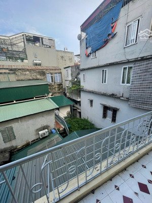 chính chủ bán nhà 41m² mặt tiền 6m sân để xe dòng tiền 11tr/tháng vị trí tiện ích đỉnh cao