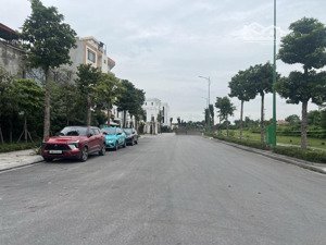 bán đất tư đình long biên, khu phân lô 80m2, 2 thoáng, ngõ 8m thông, giá 20 tỷ