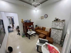 nhỉnh 3 tỷ tập thể nguyên hồng, đống đa, ô tô, 2 thoáng 60m2 2pn ở ngay