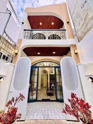 nhỉnh 5 tỷ nhà đẹp 52m2 20m ra mặt tiền 3pn gần cv làng hoa - gò vấp