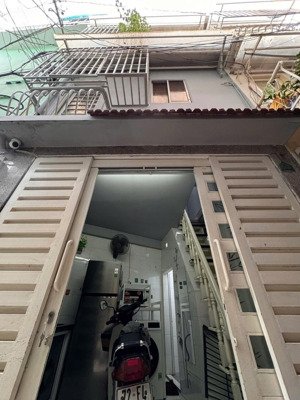 cute mini house - 3 tầng - 2.5 tỷ - p.tân định, q1 - sh riêng - full nội thất - trần khắc trân.