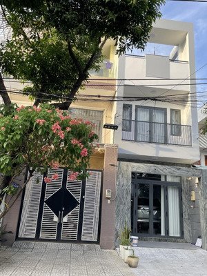 chốt ngay nhà mặt tiền đường 4 gần chợ phước bình, đỗ xuân hợp, phước long b, quận 9