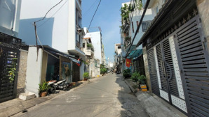 hẻm nhựa 8m thông tân hương - 4x19m | 76.9m2 - nhà 1 lầu, dòng tiền 15 triệu/tháng - giá 10.4 tỷ tl