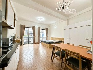 cho thuê studio 50m có ban công ngay ngã 4 bảy hiền, cạnh bv thống nhất