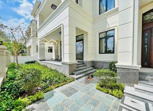 bán biệt thự mặt tiền nguyễn thành ý, quận 1 (12x20m) hầm 5 tầng~900m2 sàn, gía 90 tỷ