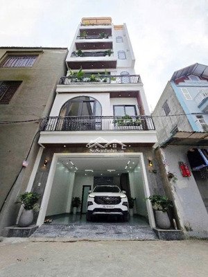 mặt phố ô tô tránh, đỗ trước cửa ngày đêm đại đô thị ven sông hồng lô góc 3 mặt thoáng nhà