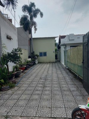 bán nhà đất phú lợi có sẵn 3 căn nhà đang cho thuê hẻm huỳnh văn lũy gần ngã 3 lê thị trung