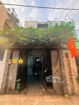 nhà mới đẹp 3 lầu ngang 5.6m khu vip đường 11 hiệp bình chánh thủ đức