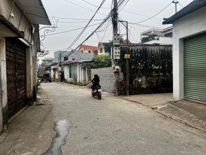 84m2 ô tô vào nhà sát chợ quảng bị gần tỉnh lộ chỉ 2.4 tỷ