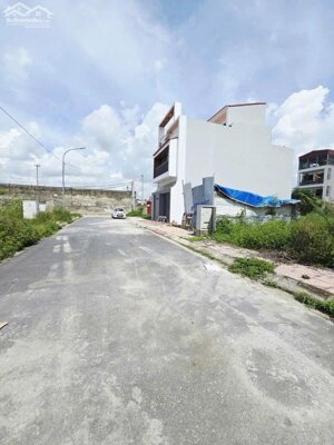 Bán lô đất 2 mặt tiền trước sau 123m Tổ 6 thị trấn An Dương giá chỉ 4,x tỷ