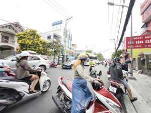 bán lô đất mặt tiền cực vị trí cực đẹp