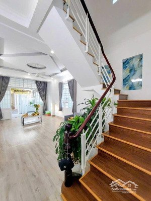 nhà mới huỳnh tấn phát - hẻm xe hơi - ở ngay - chỉ nhỉnh 4 tỷ