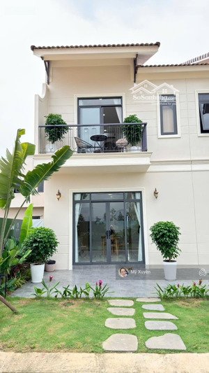 bán nhà phố liền kề vườn 2 mặt giáp sông gần trường đại học việt đức - bến cát