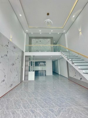 bán gấp nhà 1 trệt 1 lửng ngay mặt tiền kinh doanh ngay hẻm văn phương, tt 368tr nhận nhà ở ngay