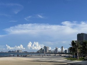 nhà 3 tầng trung tâm sơn trà vị trí đắc địa: mặt tiền nguyễn công sáu trục đường du lị