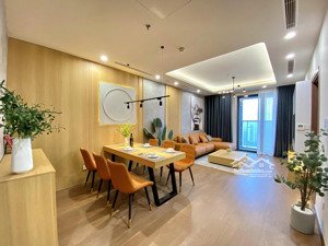 hot: chính chủ cho thuê căn góc sky park - 128m2, 3pn + 1 kho, full - 30tr. lh: 0899.,511,.866