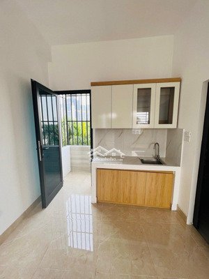 chính chủ cho thuê ccmn giá rẻ 4tr tại xuân đỉnh, máy giặt riêng ban công thoáng