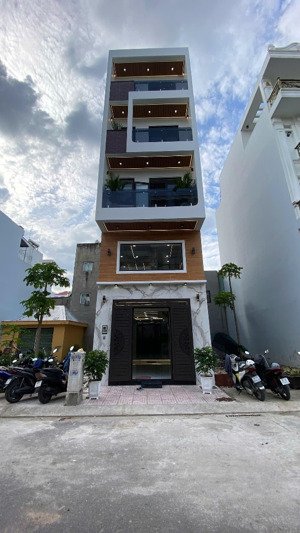 bán nhà riêng, đường trước nhà 18m có lề, dt 65m2, giá 7,8 tỷ tại bình trị đông, 6pn, 7wc, sổ 2025