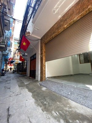 hộ khẩu cầu giấy phố nguyễn đình hoàn 45mx6t,mt4.5m giá 18.5tỷ thang máy ngõ thông ô tô 15m ra phố