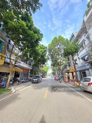 bán gấp nhà mặt phố văn la, hà đông, 75m, mt5m, trục chính kinh doanh sầm uất.