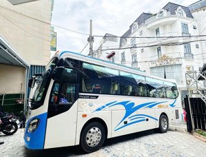 villa mặt tiền - đang kinh doanh - 350m từ nhà ra bờ hồ xuân hương