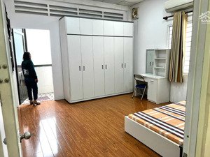 nhà 2 mặt tiền nguyễn đình chiểu gần cao thắng, vỉa hè 5m, dt 4x20m, trệt 3 lầu mới