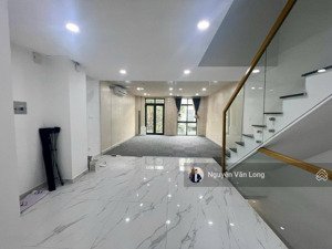 hot- shophouse htcb có thang máy giá 35 triệu. phù hợp kinh doanh, làm văn phòng. 