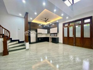 siêu phẩm! mặt phố mai dịch tòa nhà 7 tầng thang máy mới xịn, 70m2, kdoanh đỉnh, giá chỉ 31.5 tỷ tl