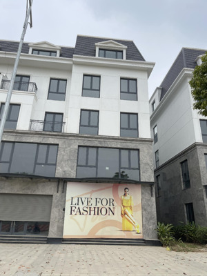 căn shophouse siêu víp xẻ khe, mặt đường nam sông mã 78m 