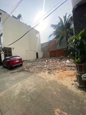 bán đất hẻm xe hơi đường số 3 -p. bhh -dt: 4x13m cn đủ . giá: 4ty3 bớt lộc