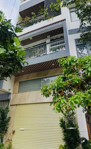 hạ giá bán nhanh: nhà đẹp 5 tầng mặt tiền đường trường sơn, gần biển hoàng diệu - nam nha trang