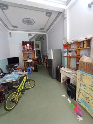 chính chủ bán gấp nhà phố cư xá phú lâm, cách mega market bình phú chỉ 300m