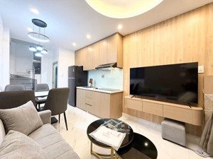 dưới 4 tỷ nhà đẹp 3 tầng hẻm xe tải huỳnh văn bánh thông trần huy liệu p11 phú nhuận