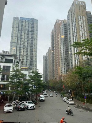 bán liền kề khu hoàng thành villa, mỗ lao trục chính đường 30m dt 130m2 6 tầng kinh doanh giá 5x tỷ