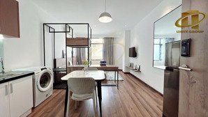 căn hộ ban công có máy giặt riêng có không gian bếp ngay quận 3