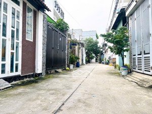 ngay chợ cây me - thái thị giữ - nguyễn thị huê - ngang 5.2m - gần bến xe an sương - quốc lộ 22