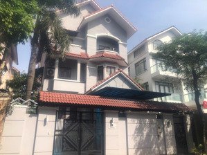 bán biệt thự ngay đại học rmit q. 7 - tphcm