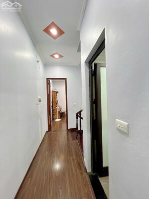 Bán nhà 10 tầng phố Nguyễn Khánh Toàn Cầu Giấy Hà Nội 60 tỷ. DT 180m2