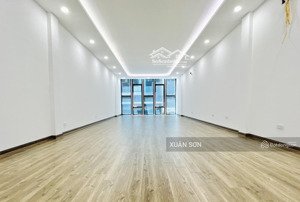 cho thuê nhà phân lô lk tại lê văn lương - thanh xuân, dt 80m*6 tầng, thang máy, oto đỗ 3-4 chiếc.